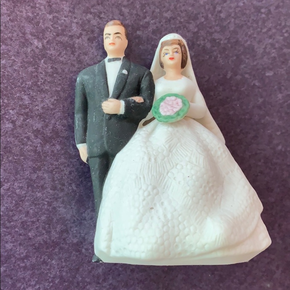 Vintage porcelain bride and groom